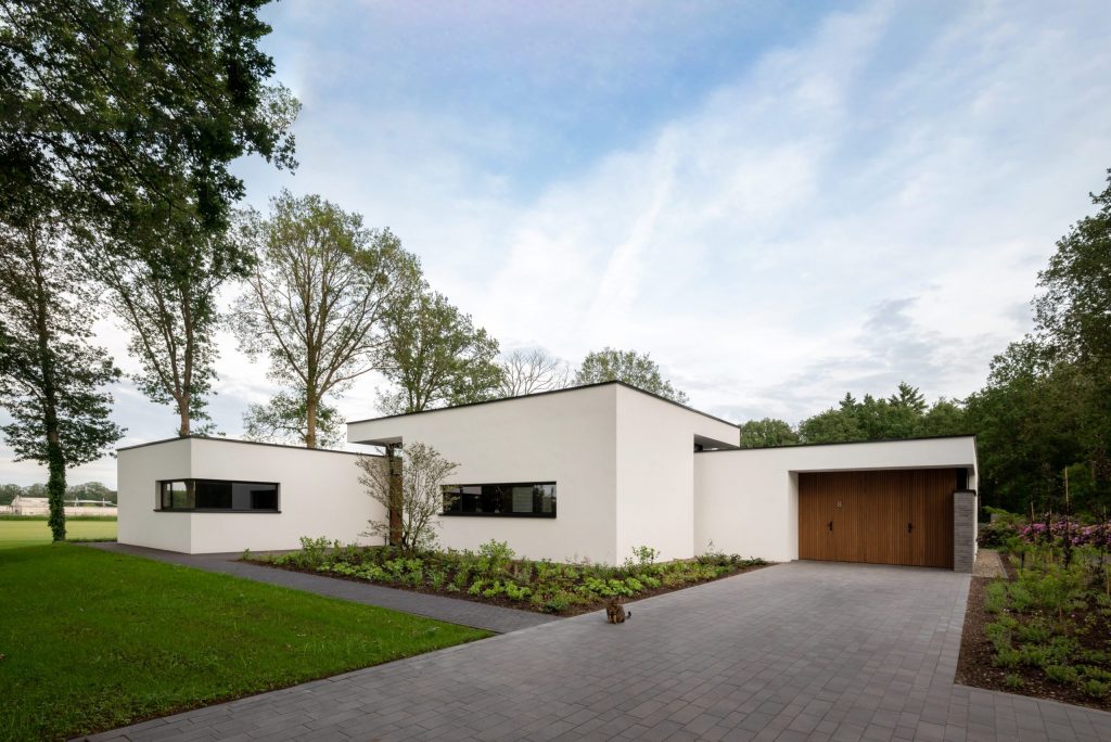 Moderne villa met atelier